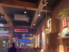 -巴卤社老火锅(财富店)