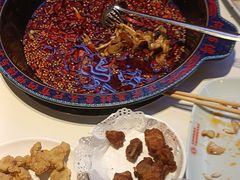 -何师傅美蛙鱼头(汉街店)