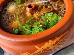 野生菌汽锅鸡-小厨子私房菜·云南美食店