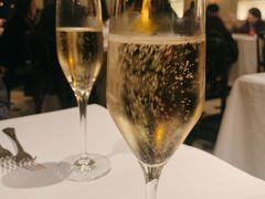 香槟-壳里西餐厅Coquille Seafood Bistro(蒙自路店)