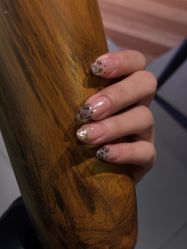 -U+nail优加专业美甲美睫