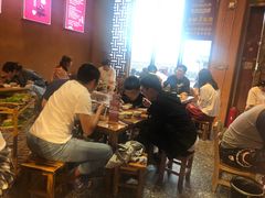 -阿婆情腊排骨火锅(金虹路店)