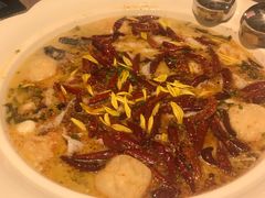 -江渔儿酸菜鱼·拔草餐厅(虎门君乐汇店)