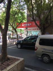 -苏豪路易士·嘉玛发廊