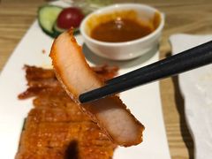 金牌炭烧猪颈肉-渔太泰漓江小馆·广西融合菜(西街店)