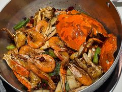 -七欣天香辣蟹火锅(闵行浦江欢乐颂店)