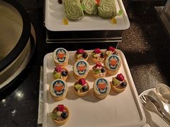 -飨食汇全日制餐厅·昆山皇冠假日酒店(九方店)