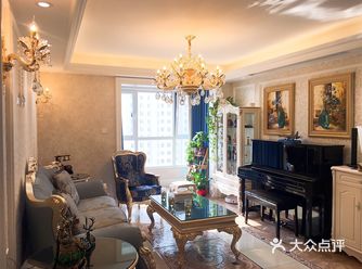 考虑到家中居住人数较多，如何合理划分空间，实现空间与