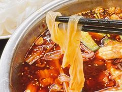 -周良天山牛杂城(天山路总店)