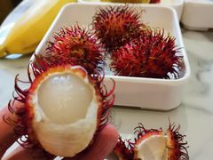 -涨巢·潮玩水疗局