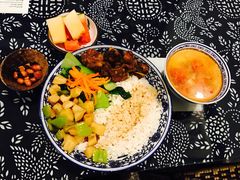 -蜗牛小馆醉乡民谣云南菜(惠新西里店)