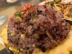 菠萝饭-遇见阿家村云南菜(魏公村店)