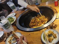 -鱼窝棚柴火铁锅炖(富山屯店)