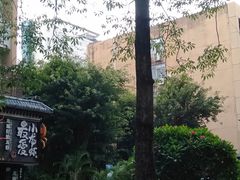 -龙巢盱眙龙虾·牛蛙·烧烤宵夜(八卦岭店)