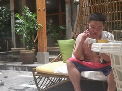 -弘安丽水温泉酒店