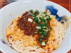 -兵哥豌豆面(雅颂居店)