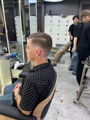 -藤野造型烫发染发