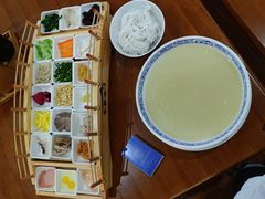 -香麒园·过桥米线·南湖雅宴