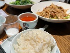 -黄泥岗·地道湖北菜(奥特莱斯店)