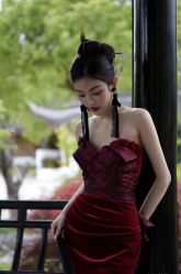 -Lady  Jane高端婚纱礼服馆