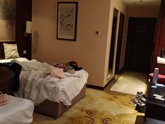 -中家鑫园温泉酒店鑫悦汤泉