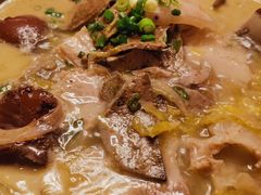 -老码头黑皮肘子锅包肉熏酱水饺(文政街店)