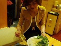 老板娘亲自服务-丽和苑·自助寿喜锅(虹梅路店)