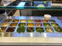 自助取餐区-橙食派沙拉(滨海伊势丹店)