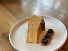 -Chom Cafe and Restaurant