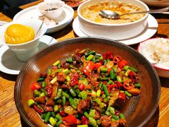 乡巴佬鸡-新白鹿餐厅(银泰西湖文化广场店)