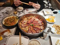 -一品渝香·好吖好鸭时尚干锅鸭头(天山店)