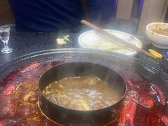-渝里重庆火锅(航天城店)