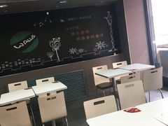 大堂-华莱士·全鸡汉堡(四道街店)
