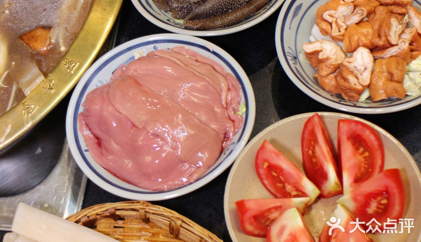 网红奔驰锅🍲一锅三种口味，太安逸了！