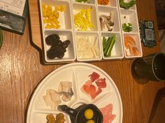 云南过桥米线-云海肴·汽锅鸡·云南菜(天山百盛优客店)