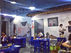 大堂-马路边边·成都串串(翠柏路店)