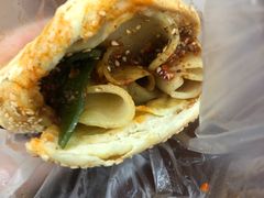 -老鼓楼麻辣烫夹馍