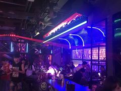 -UP嘻哈酒吧(粉巢店)