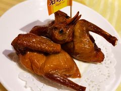 驰名石岐乳鸽-石岐佬中山菜馆(张溪店)