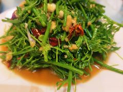 -超越海鲜屋(飞龙物业店)