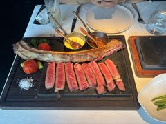 1KG和牛战斧牛排-弦月窗LUNETTE BY AMANDA(复兴路店)