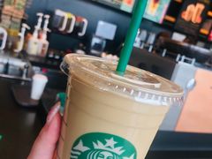 -星巴克(G15苏通大桥服务区西区)