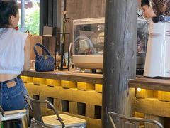 大堂-Metal hands·铁手咖啡