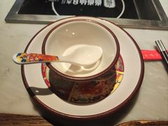 -尚尚仙·酸汤猪手·猪肚鸡火锅(华联万柳购物中心店)