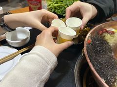 -果松木炭酸菜铜火锅·外婆参鸡汤