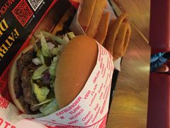 二重奏汉堡-FATBURGER 特富客汉堡(外交公寓店)