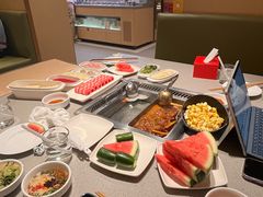 -海底捞火锅(新松江路生日主题店)