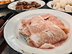 五花肉-马路牙子烧烤音乐酒馆(望京店)