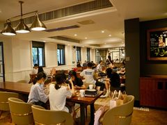 大堂-星巴克臻选(广州沙面店)