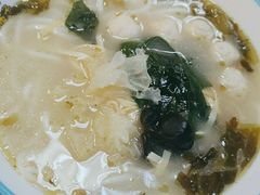 -灵芝妹子海鲜米线(香炉礁山姆店)
